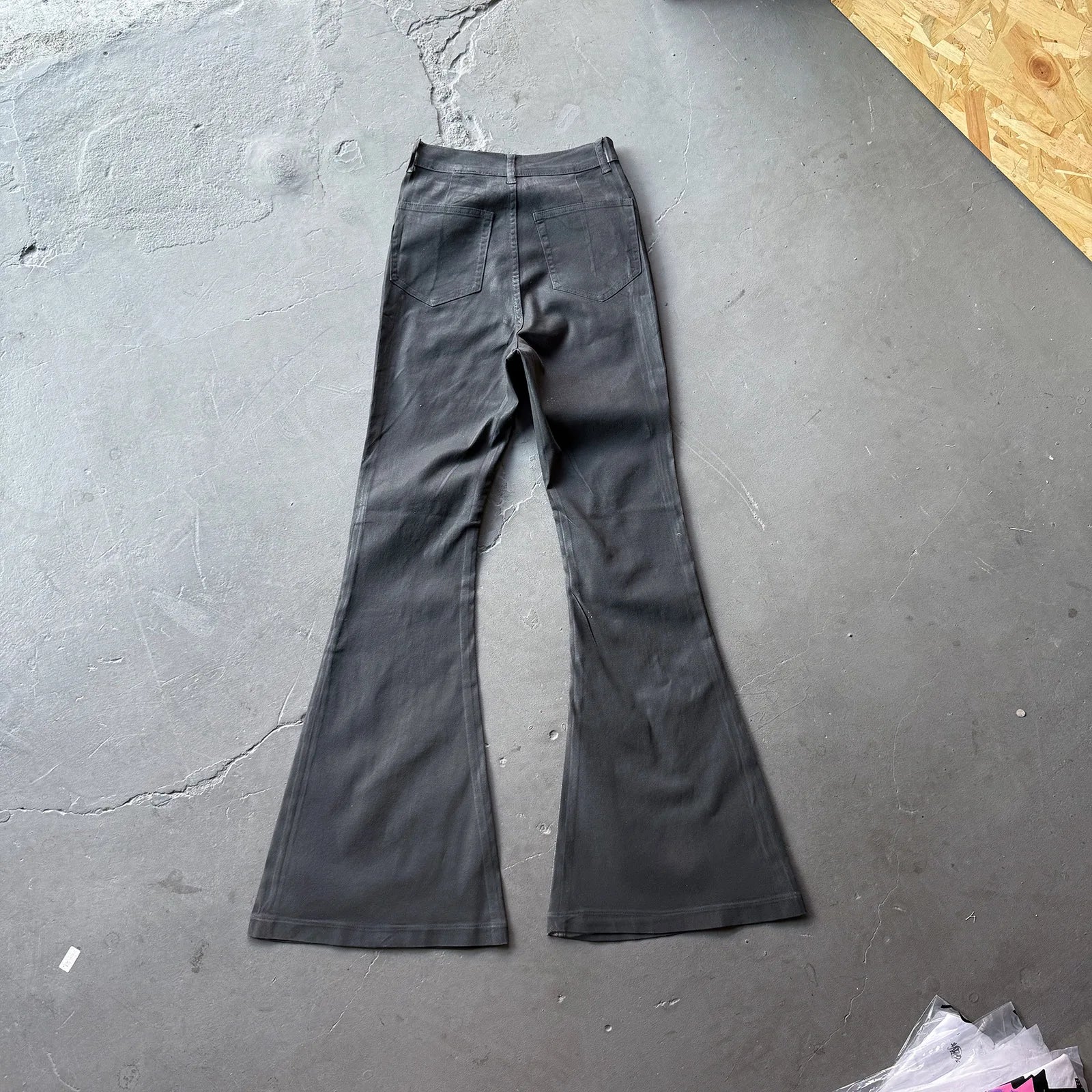 Black Bold Print Straight-Leg Jeans